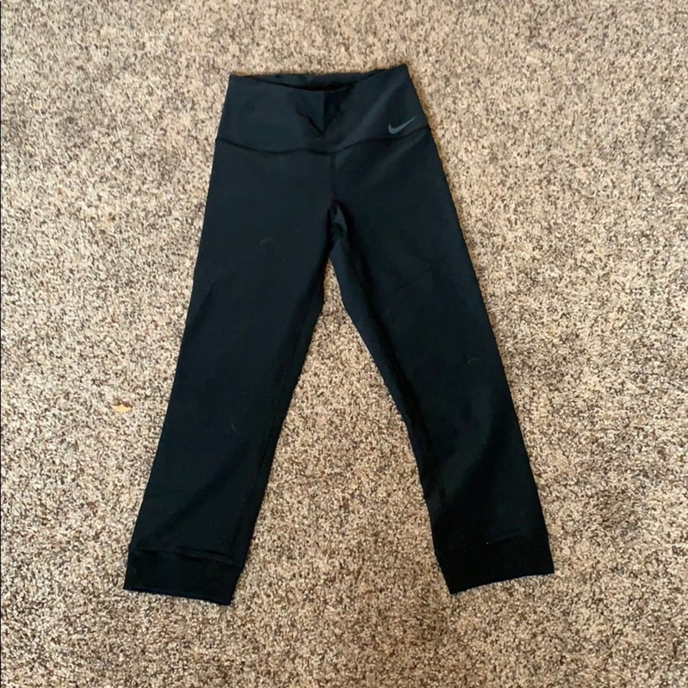 Nike hi rise Capri size small